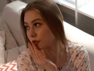 cam girl playing with vibrator LilithSable