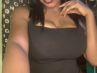 fingering camslut LindaBernard