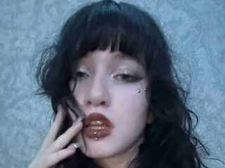 camwhore video LouisePerrish