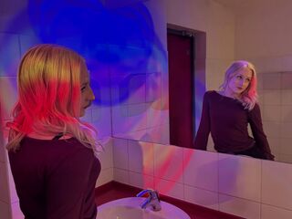 live sex cam LucilleWiste