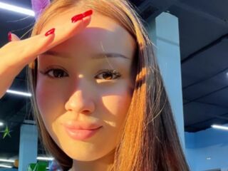 naked cam girl LucyAurexia