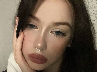 naughty cam girl masturbating with dildo LunaSunrise