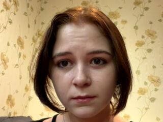 naughty cam girl masturbating with dildo MaireKirker