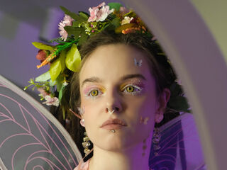 camgirl masturbating with dildo MephalaDraeven