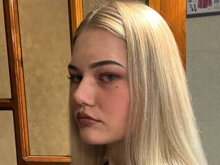 nude camgirl picture NicolynMoore