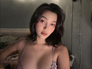 camslut topless OlaYasami