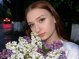 camwhore masturbating with dildo PatsyPeckham