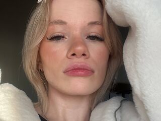 webcam girl chat room RenitaKoo