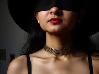 cam girl playing with dildo RittikaPoddar