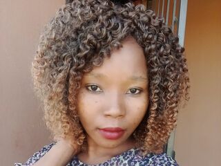 naked girl with webcam masturbating with dildo SadeKnott