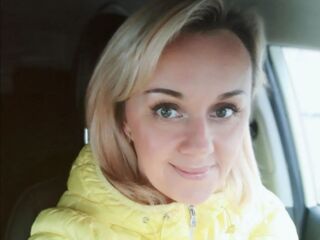 cam girl showing tits SkyKuper