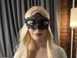 nude webcamgirl picture SofiLune