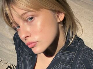 erotic cam video SoledadMadon