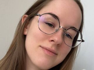 masturbating webcamgirl SophiMalesik