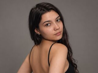 free nude cam SophieShark