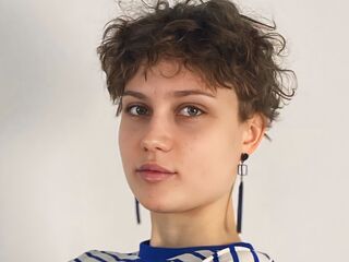 free livesex TheolaTunison