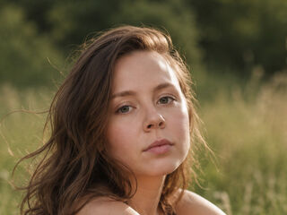 girl nude YeeMcneel