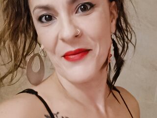 naked cam girl fingering pussy Yossunecam